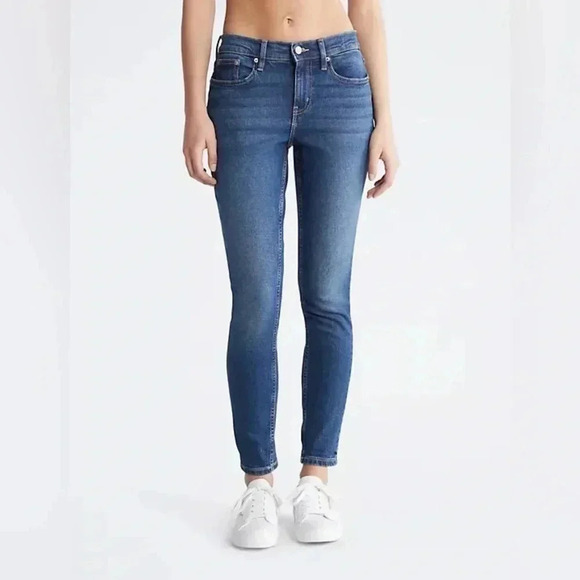 Calvin Klein Jeans Strait Leg Skinny Fit Pants NWT Women Size 18 MSRP $50 - Picture 3 of 13